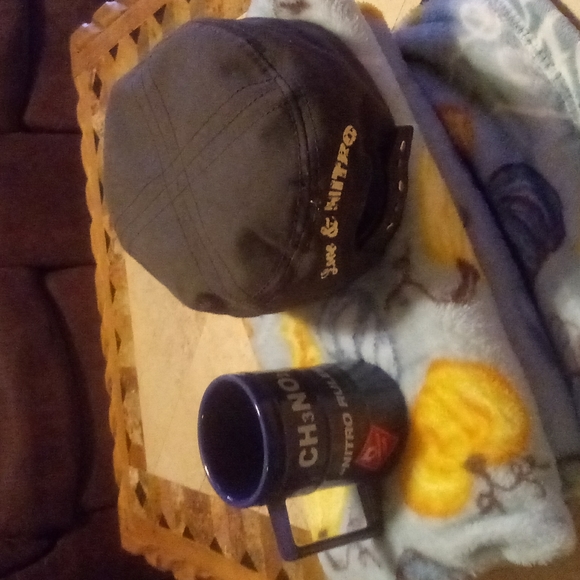 (SOLD) NHRA Woman's Hat/Coffee Mug Combo. - Picture 3 of 8